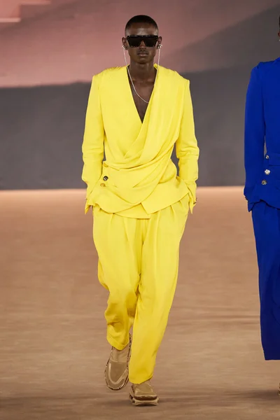 Look 35